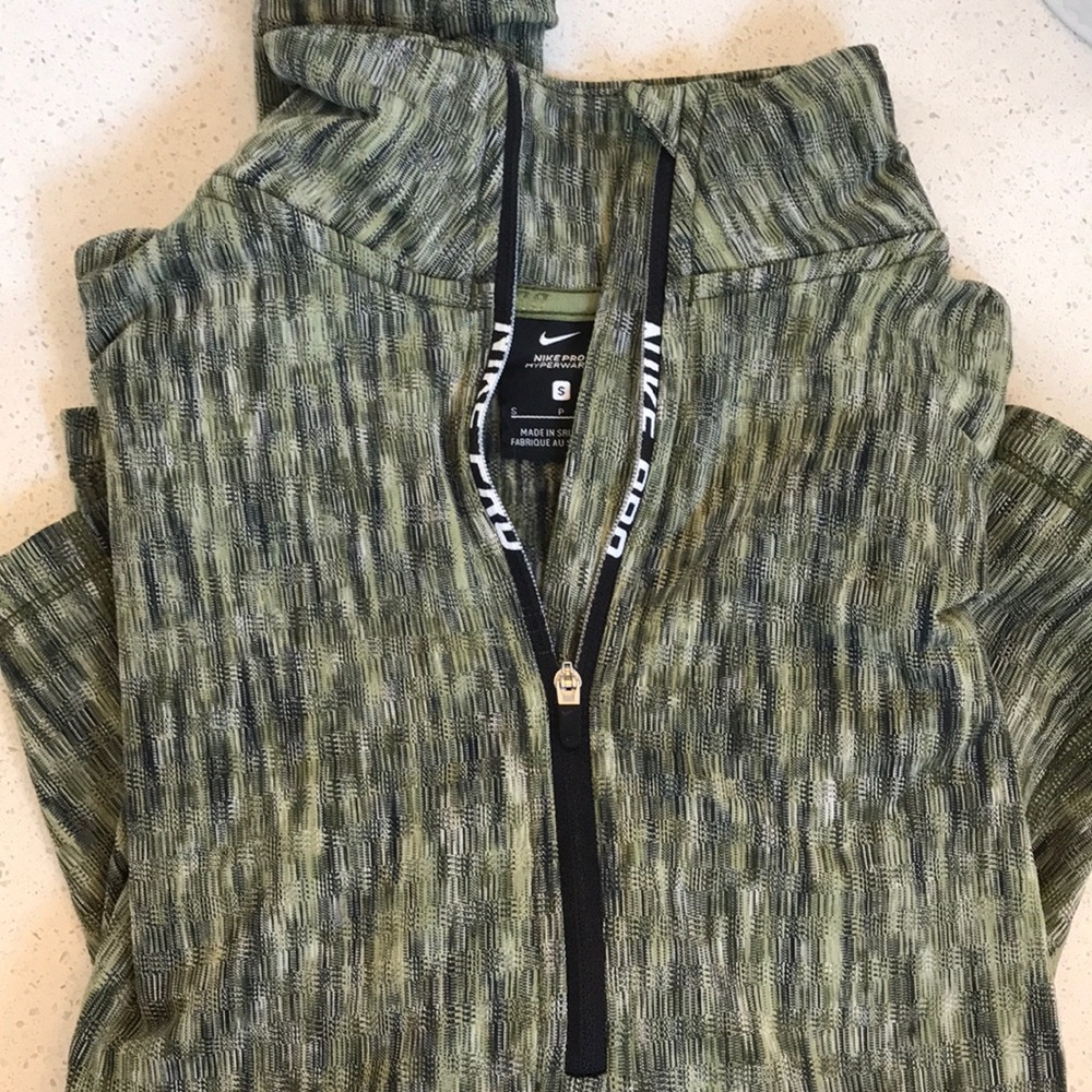NIKE pro hyper warm running pullover
